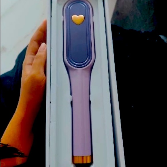 Ceramic hair straightener - Picture 2 of 8